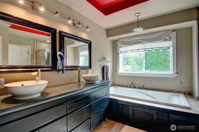 18011 McLean Road, Mount Vernon, WA 98273