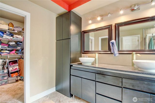 18011 McLean Road, Mount Vernon, WA 98273