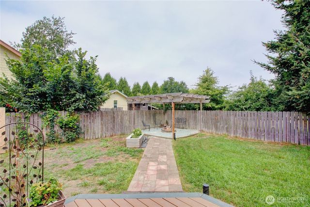 18011 McLean Road, Mount Vernon, WA 98273