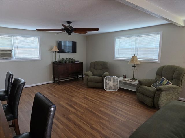 4102 Kent Drive, Galveston, TX 77554