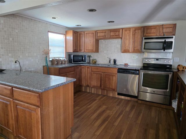 4102 Kent Drive, Galveston, TX 77554