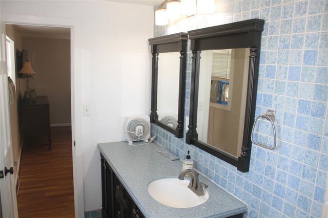 4102 Kent Drive, Galveston, TX 77554