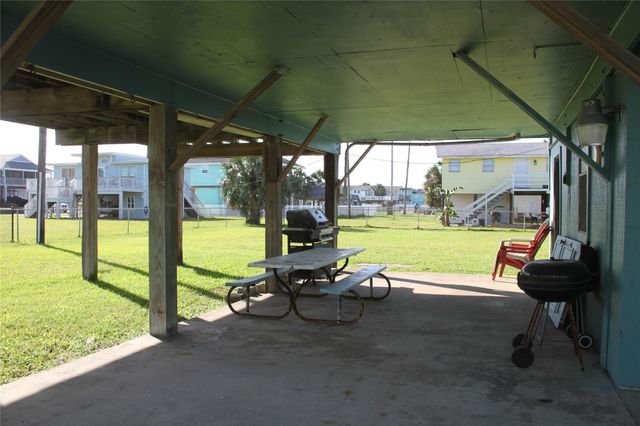 4102 Kent Drive, Galveston, TX 77554