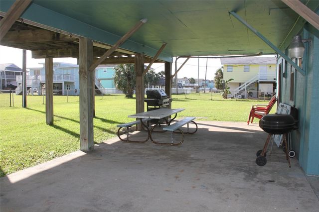 4102 Kent Drive, Galveston, TX 77554