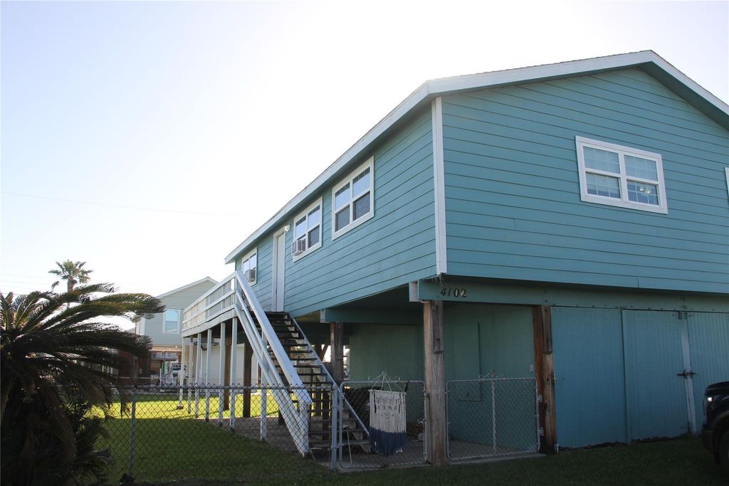 4102 Kent Drive, Galveston, TX 77554