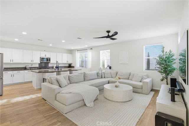 39490 Verbena, Temecula, CA 92591