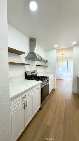 839 Hayworth 104, Los Angeles, CA 90046