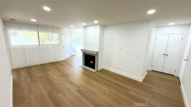 839 Hayworth 104, Los Angeles, CA 90046