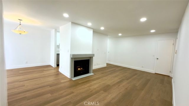839 Hayworth 104, Los Angeles, CA 90046