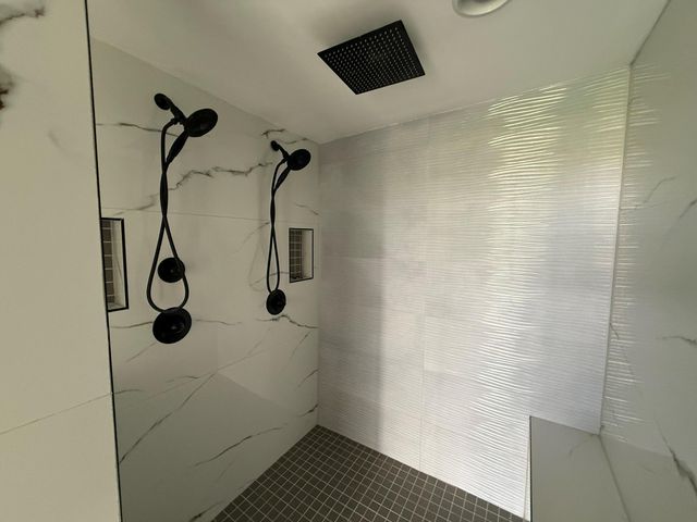 5001 Woodway Drive 705, Houston, TX 77056