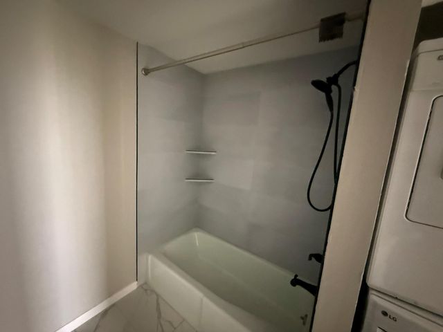 5001 Woodway Drive 705, Houston, TX 77056