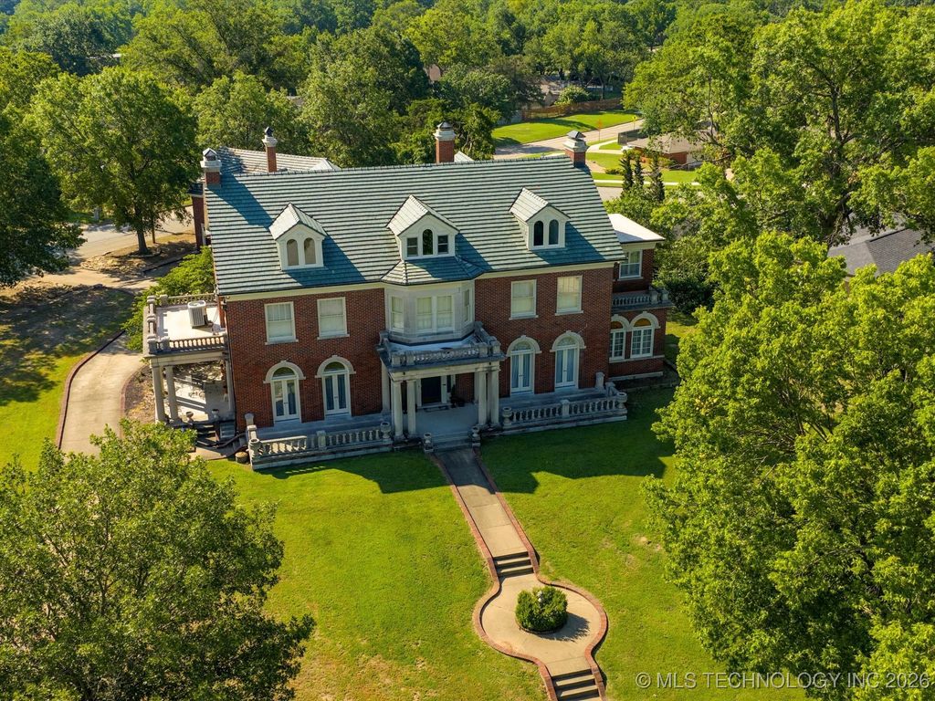 535 E 14th Street, Bartlesville, OK 74003