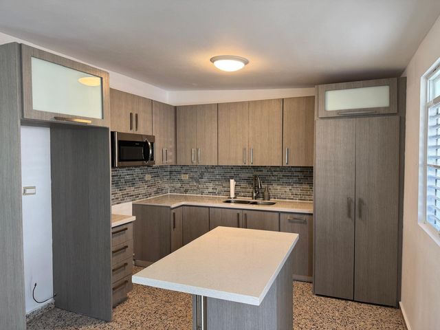 2 KM 17.6 PR 162, Barranquitas, PR 00794