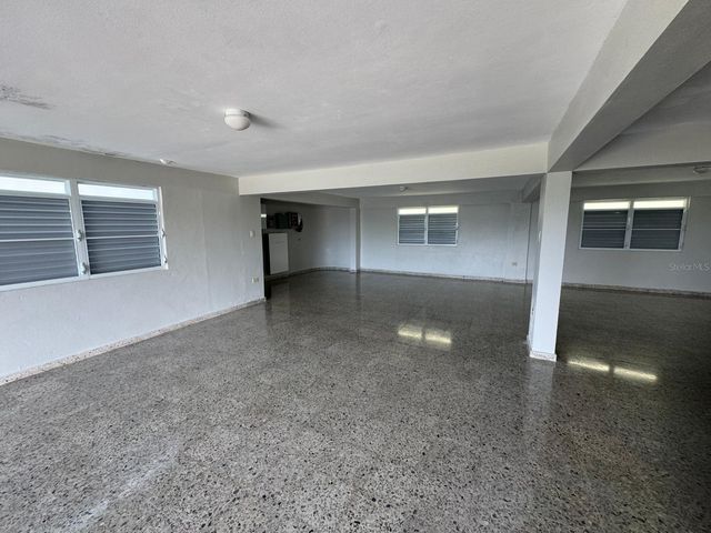 2 KM 17.6 PR 162, Barranquitas, PR 00794