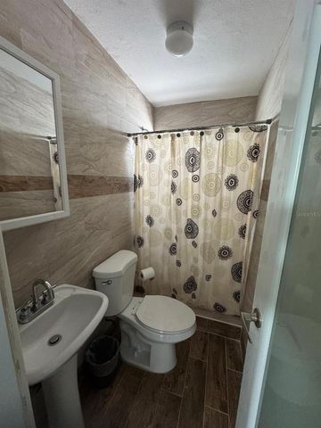 2 KM 17.6 PR 162, Barranquitas, PR 00794