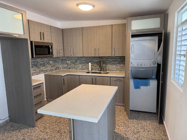 2 KM 17.6 PR 162, Barranquitas, PR 00794