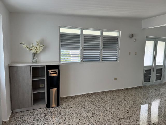 2 KM 17.6 PR 162, Barranquitas, PR 00794