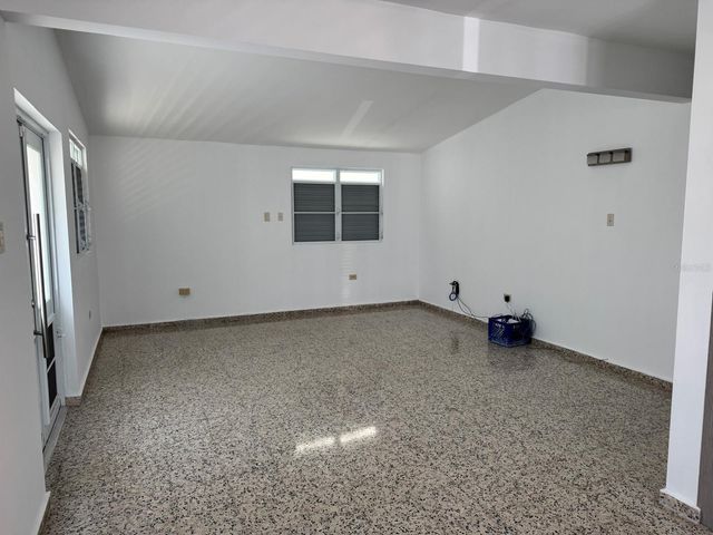 2 KM 17.6 PR 162, Barranquitas, PR 00794