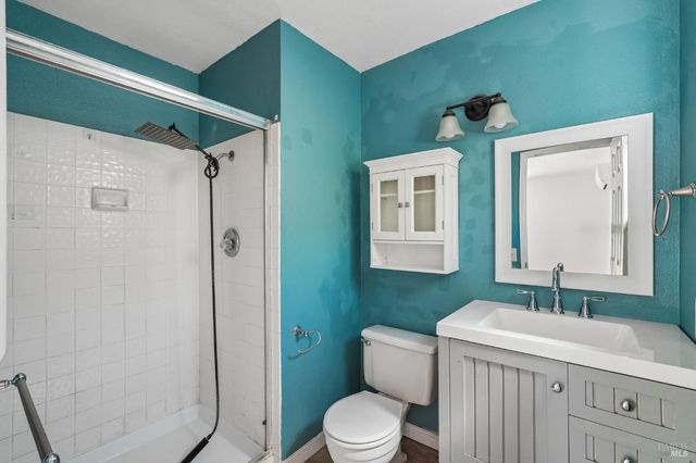 148 Columbia Dr, Vacaville, CA 95687