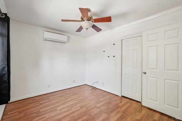 148 Columbia Dr, Vacaville, CA 95687
