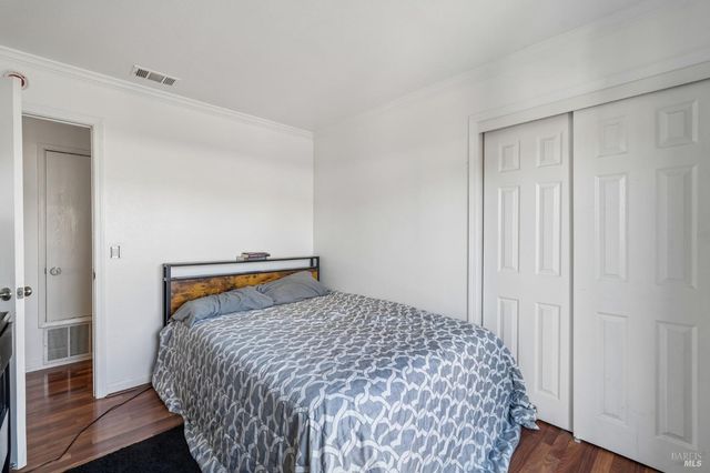 148 Columbia Dr, Vacaville, CA 95687