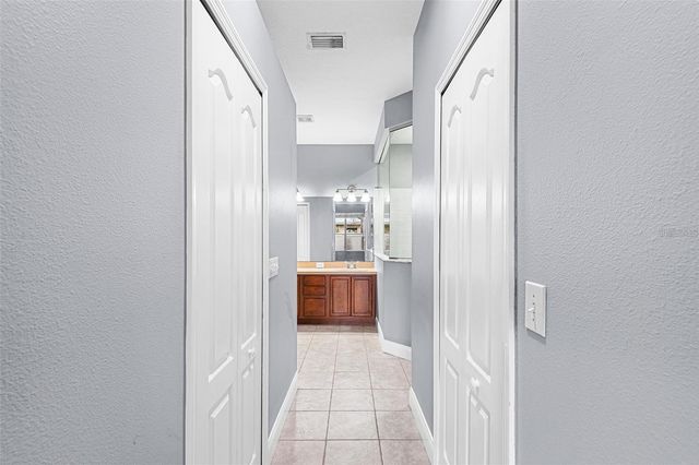 18037 LAKE REFLECTIONS BOULEVARD, Lutz, FL 33558