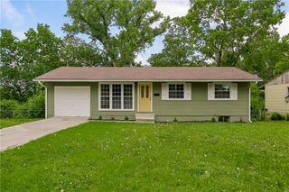 4742 Norton Circle, Kansas City, MO 64130