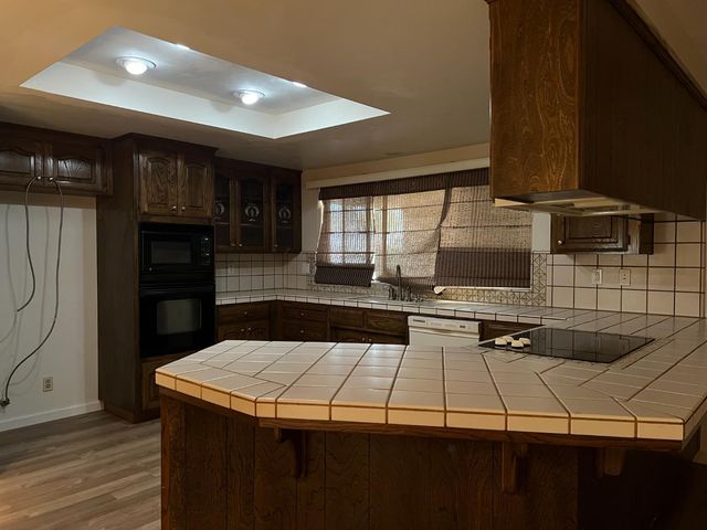 11 Season Court, Madera, CA 93637