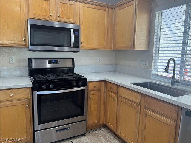 7512 JACARANDA LEAF Street, Las Vegas, NV 89139