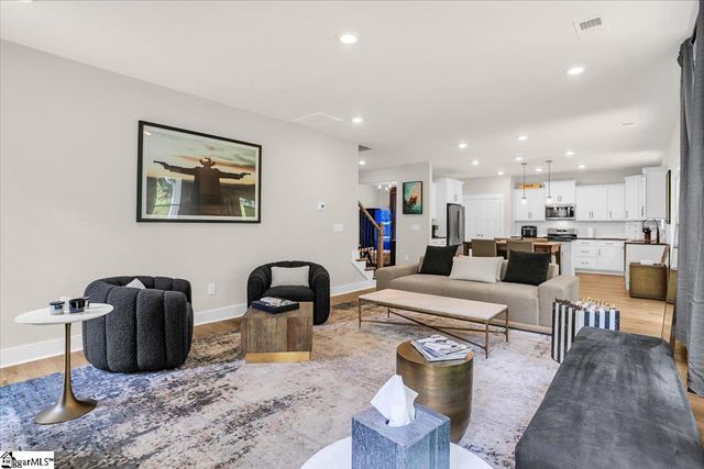 733 Old Magnolia Lane, Woodruff, SC 29388