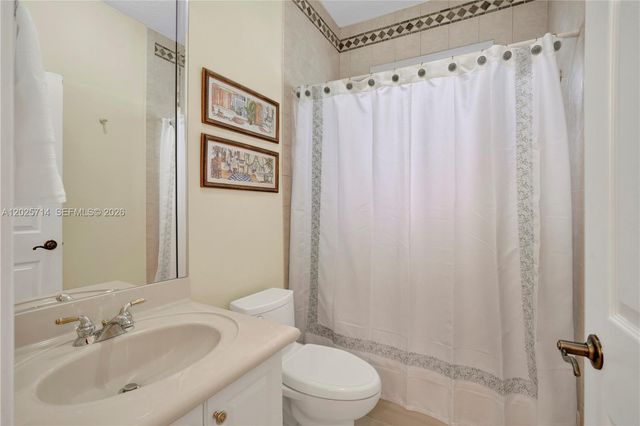 9563 SW 123rd Ter, Miami, FL 33176