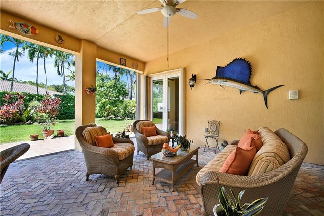9563 SW 123rd Ter, Miami, FL 33176