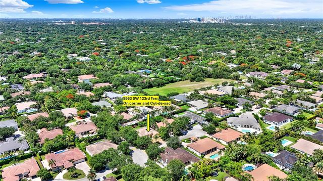 9563 SW 123rd Ter, Miami, FL 33176