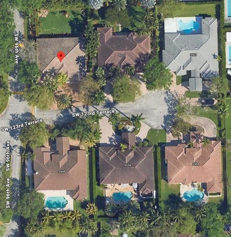 9563 SW 123rd Ter, Miami, FL 33176