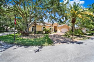 9563 SW 123rd Ter, Miami, FL 33176