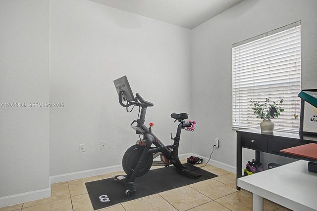 2316 NE 3rd Ct, Homestead, FL 33033