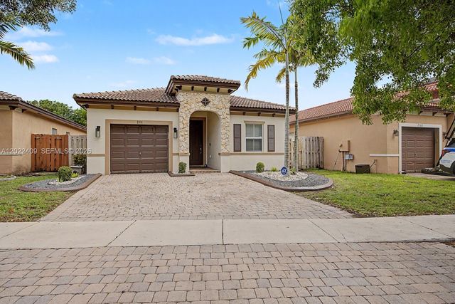 2316 NE 3rd Ct, Homestead, FL 33033