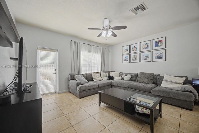 2316 NE 3rd Ct, Homestead, FL 33033