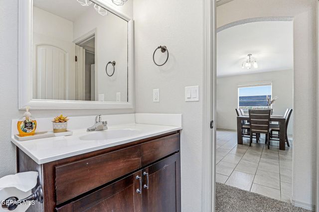 4964 JENNIFER CLAIRE Lane, El Paso, TX 79938