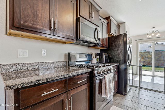 4964 JENNIFER CLAIRE Lane, El Paso, TX 79938