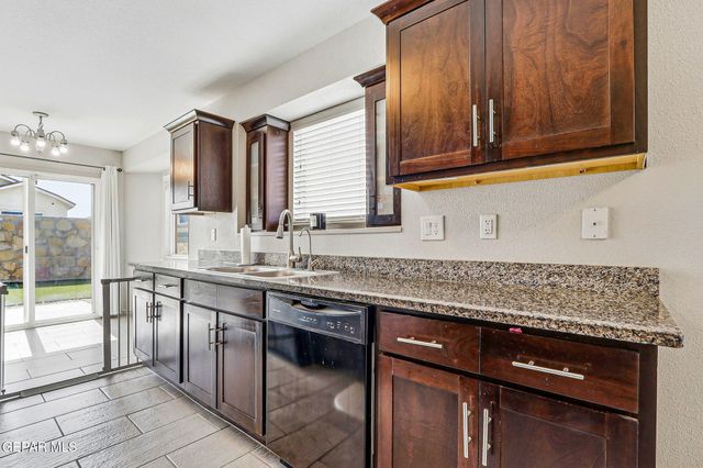 4964 JENNIFER CLAIRE Lane, El Paso, TX 79938