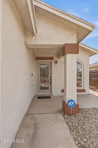 4964 JENNIFER CLAIRE Lane, El Paso, TX 79938