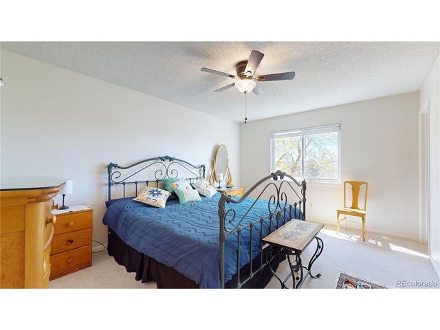 981 Oakwood Dr, Castle Rock, CO 80104