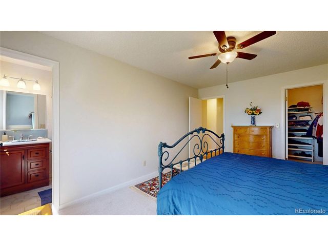 981 Oakwood Dr, Castle Rock, CO 80104