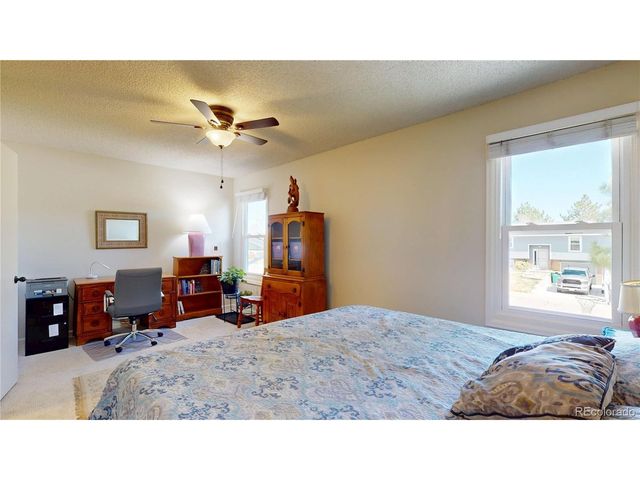 981 Oakwood Dr, Castle Rock, CO 80104