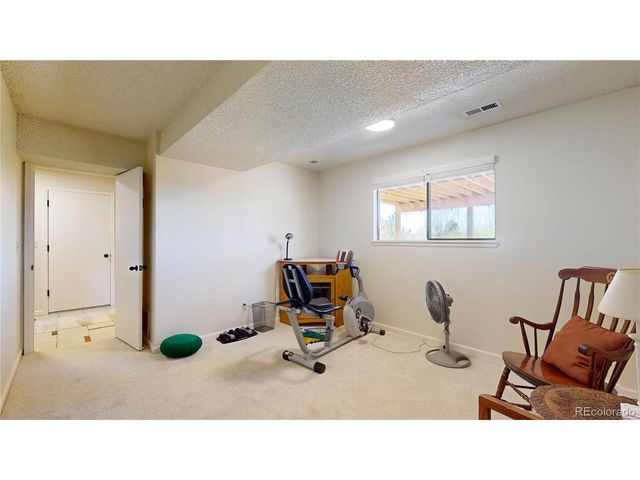 981 Oakwood Dr, Castle Rock, CO 80104