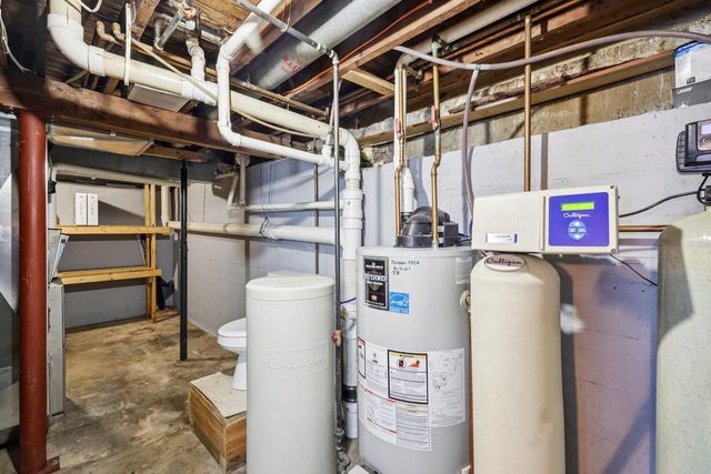 N4564 Warne Avenue, Cambridge, WI 53523