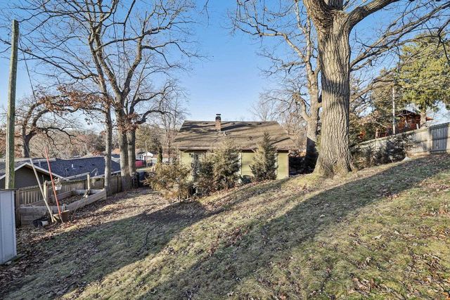 N4564 Warne Avenue, Cambridge, WI 53523