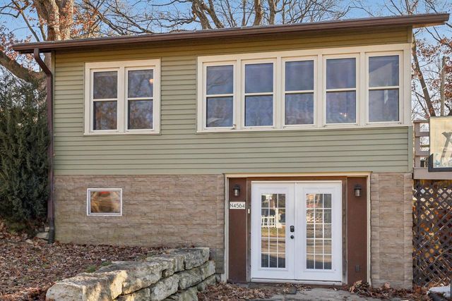 N4564 Warne Avenue, Cambridge, WI 53523