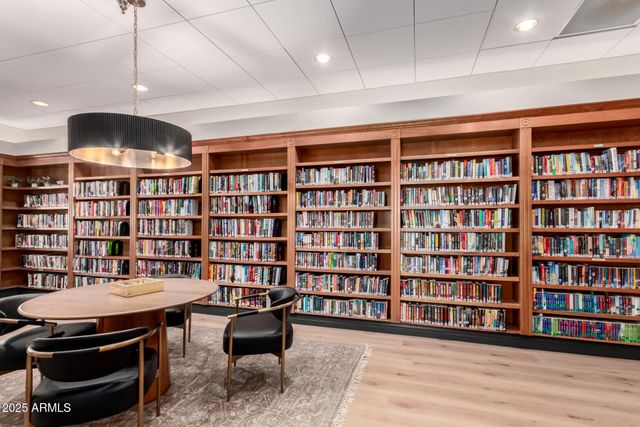 6050 S WINDSTREAM Place, Chandler, AZ 85249